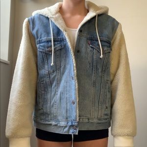 Levi Sherpa Jean Jacket